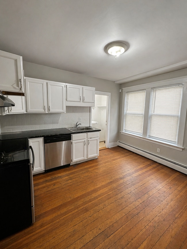 37-39 Pembroke Ave  - Unit #2