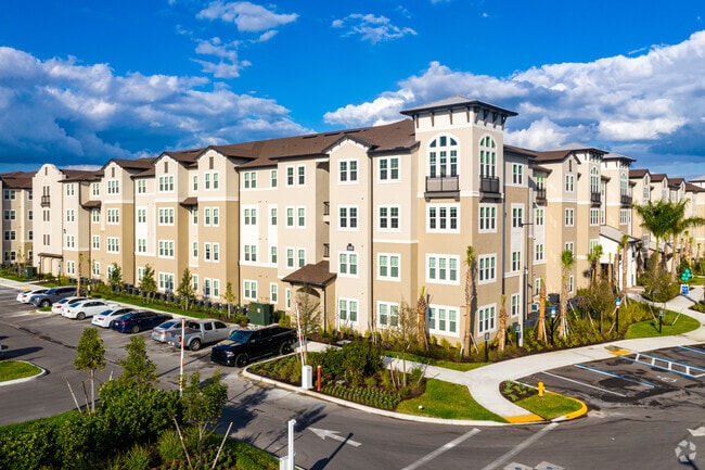 Murano At Three Oaks Apartments