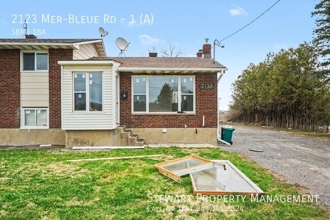 Building Photo - 2123 Mer-Bleue Rd Unit 1 (A)