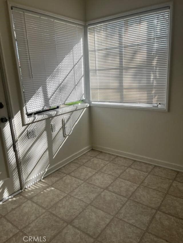 Photo - 10913 Moorpark St Unidad 1