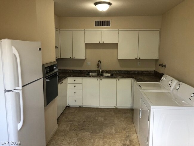 Photo - 350 E Desert Inn Rd Unit H201