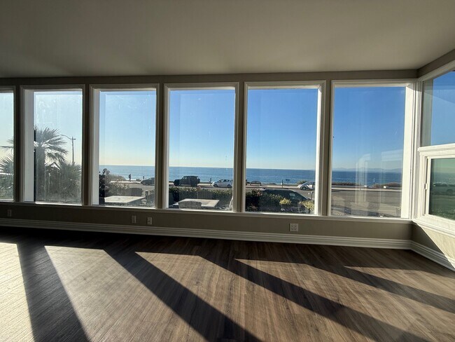 Photo - 1722 Esplanade Unidad 9