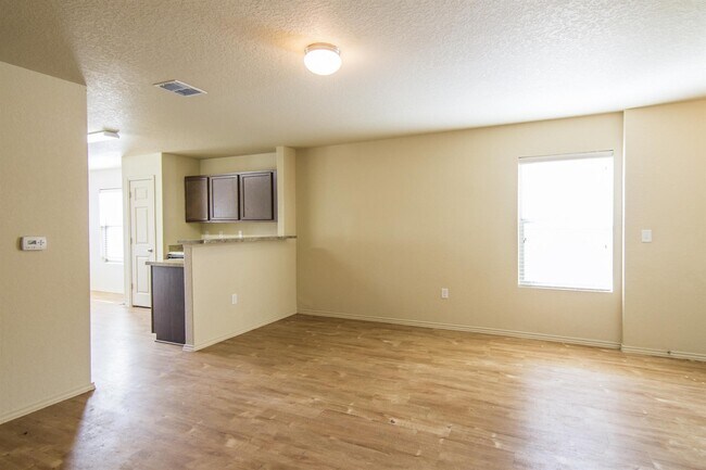 Photo - 3407 Apache Meadows Drive