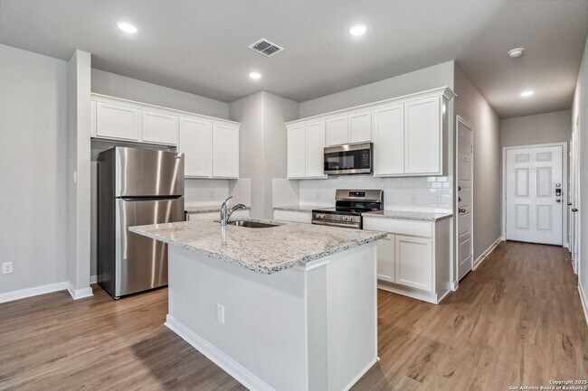 Photo - Luxury Townhome in Abbott Run!