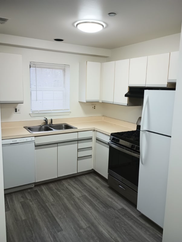 Photo - 4905 Belmont St Unit 6