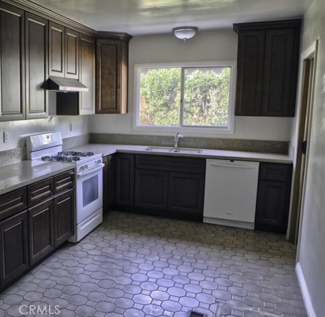 Photo - 2325 Las Lunas St