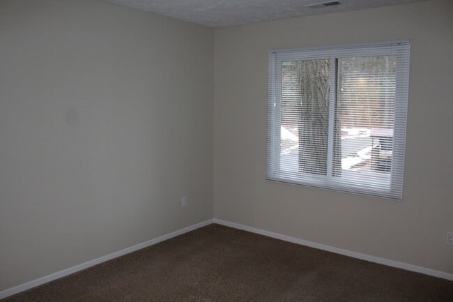 Photo - Lake Pointe Village