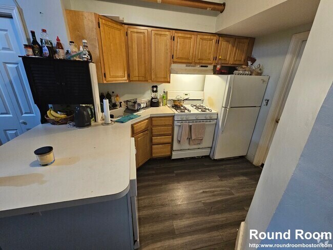 Building Photo - 1629 Commonwealth Ave Unit 1 Rental