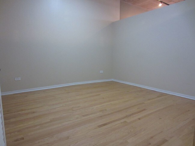Photo - 933 W Van Buren St Unit 626
