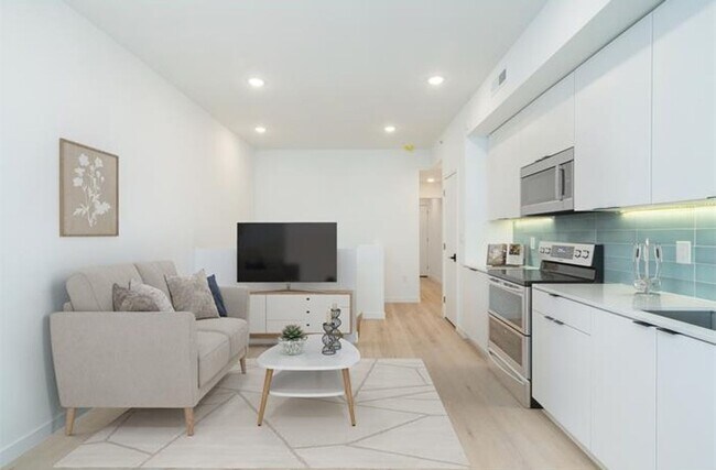 Photo - 2721 N Howard St Unit 2 Bedroom