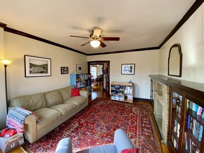 Photo - 4738 N Karlov Ave Unit 2