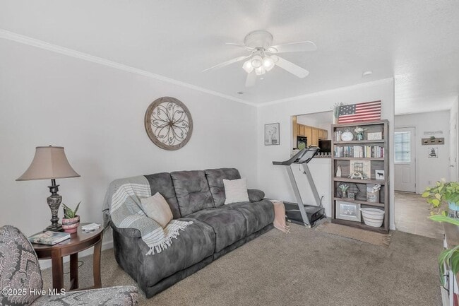 208 Bridgewood Dr