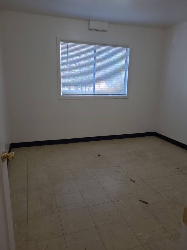 Photo - 937-939 Lowry St Unit 939 Lowry St