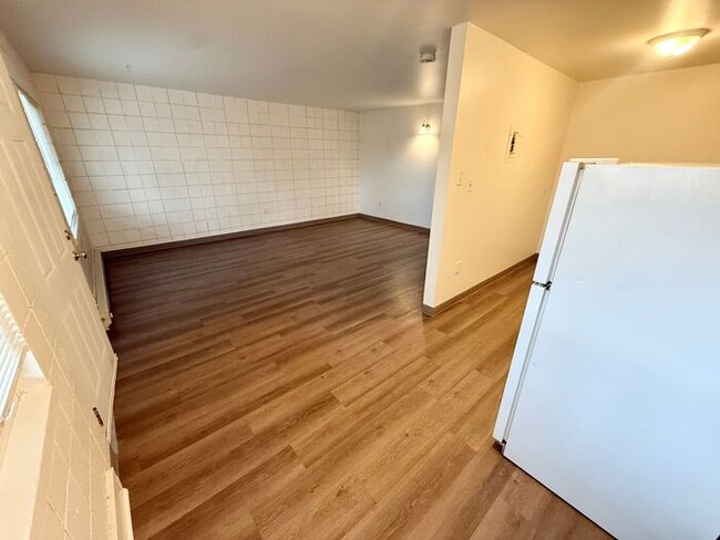 Photo - Move in specials - Pick One - 1st month free or $100 off monthly rent. Flexible lease terms are a...