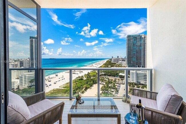 2201 Collins Ave Unit 1926/PH-