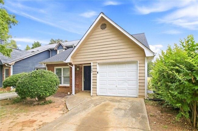7980 Woodlake Dr