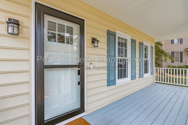 Photo - 5008 Chelsea Brook Ln