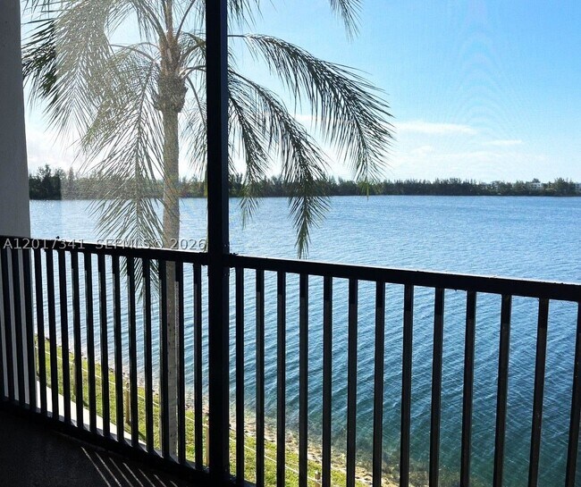 Photo - 117 Lake Emerald Dr Unit 308