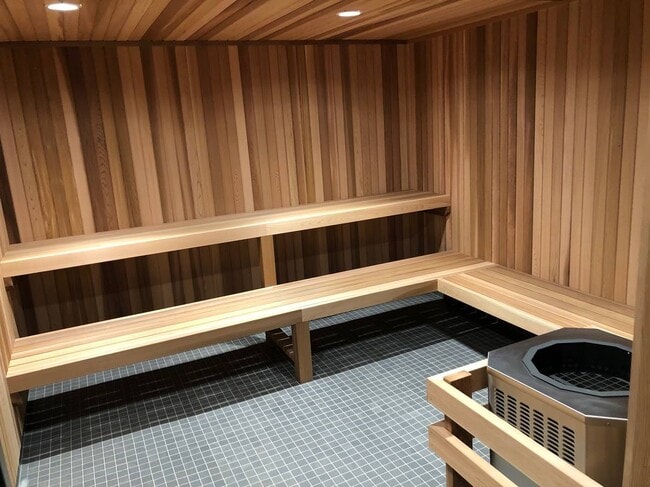 Photo - 525 Foster Ave