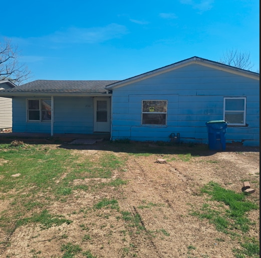 Building Photo - 2502 Lakeview Ave