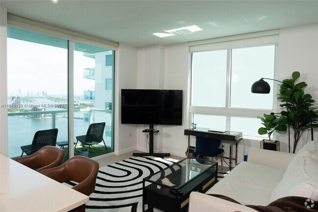 Building Photo - 1900 N Bayshore Dr Unit 3003 Rental