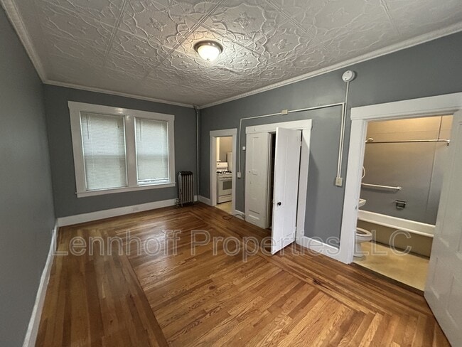 Photo - 144 Walnut St Unit 4