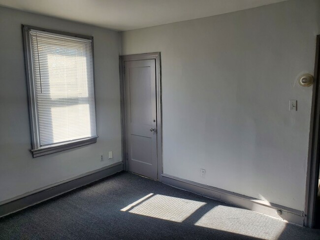 Photo - 6000 N 19th St Unit 2nd Floor