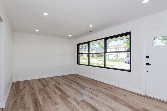 Photo - 2804 Blackhawk Rd