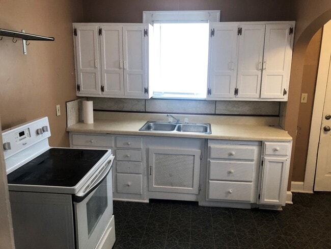 Photo - 916 16th St NW Unit 918 16th St NW