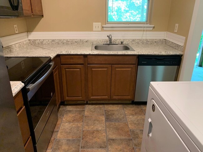 Photo - 421 Redding Rd Unit 76