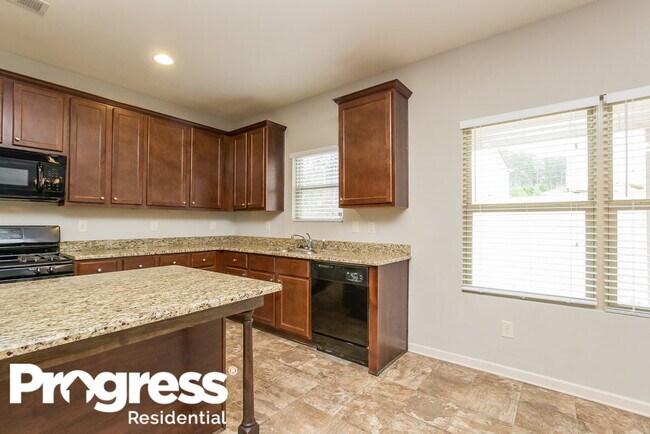 Photo - 441 Chandler Bluff Ct SE