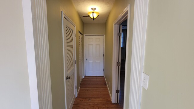 Photo - 1003 S 1st St Unit 1003 S 1st St -  3