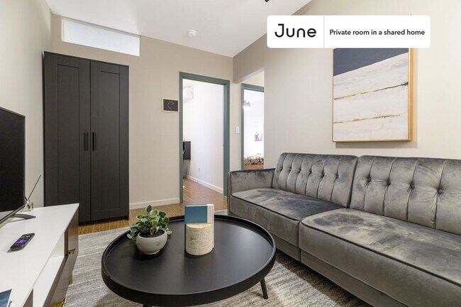 Room in Shared 3 bed/1 bath home in Chinatown