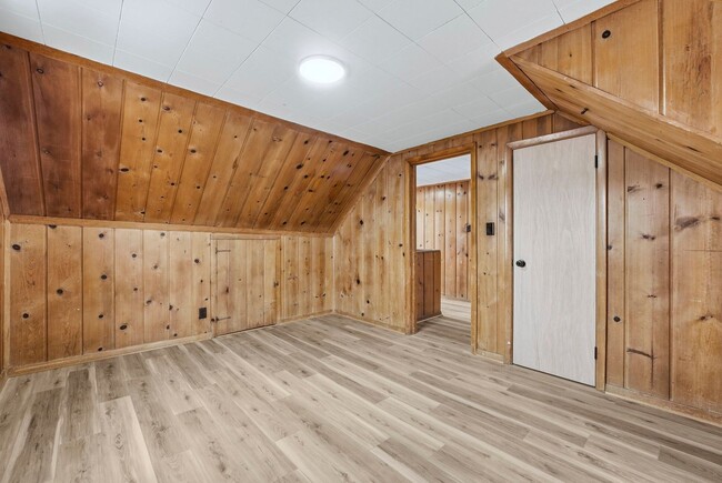 Photo - Spacious 4 Bedroom House with New Updates