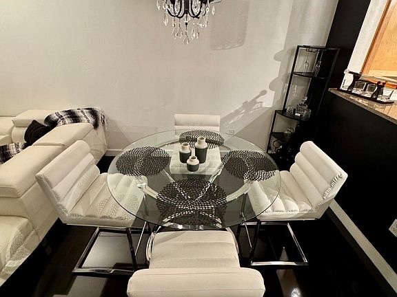 Photo - 310 S 4th St Unidad 6