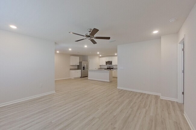 Photo - 4647 Malay Cir