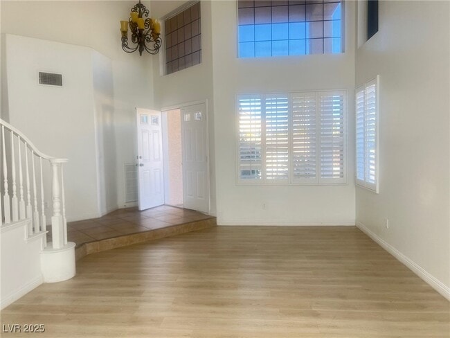 Photo - 9917 Price Point Ave