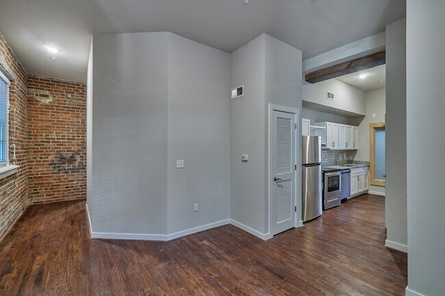 Photo - 10 Walnut Alley