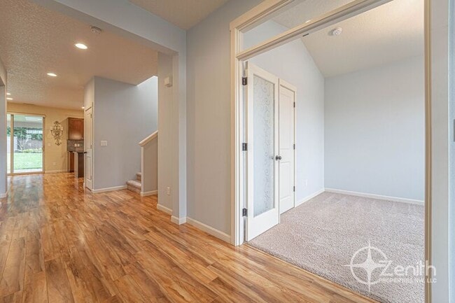 Photo - 3555 N 1st St