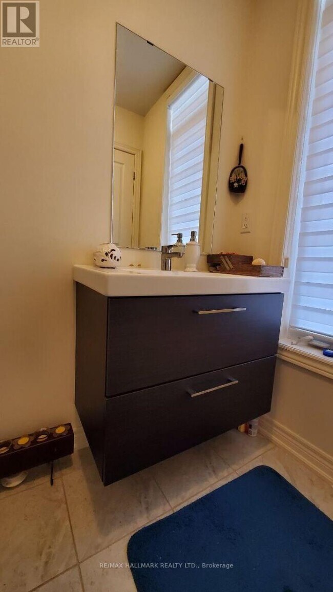 Photo - 19 Chouinard Wy