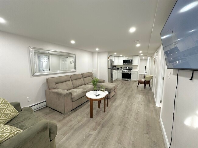 Photo - 34 Ensign St Unit 2