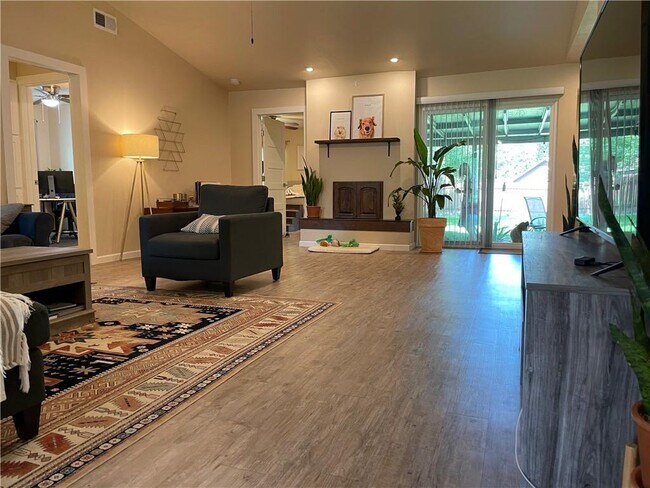 Photo - 7110 Whispering Winds Dr
