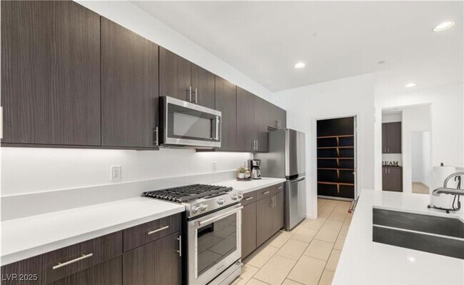 Photo - 11278 Kraft Mountain Ave Unidad 101