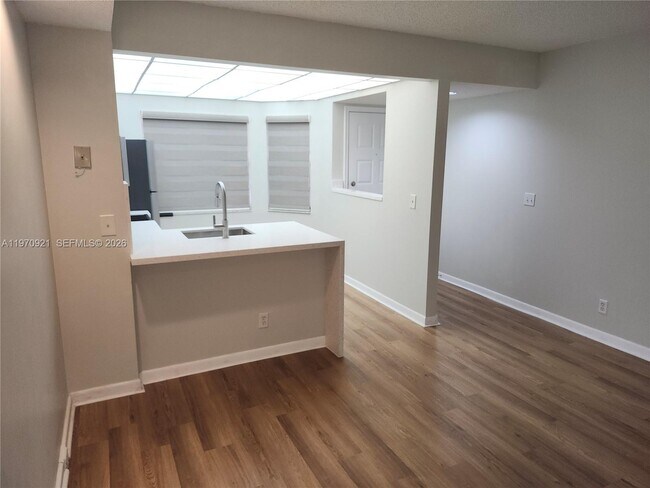 Photo - 12501 SW 14th St Unit 311R