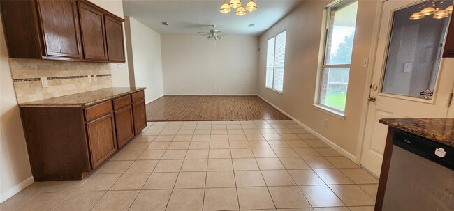 Photo - 9710 Fieldbloom Ln