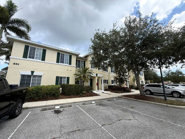 Building Photo - 251 Cape Harbour Loop