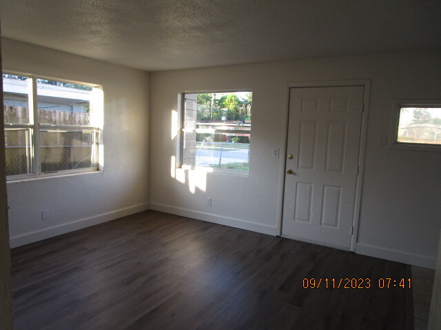Photo - 1615 Derbyshire Rd