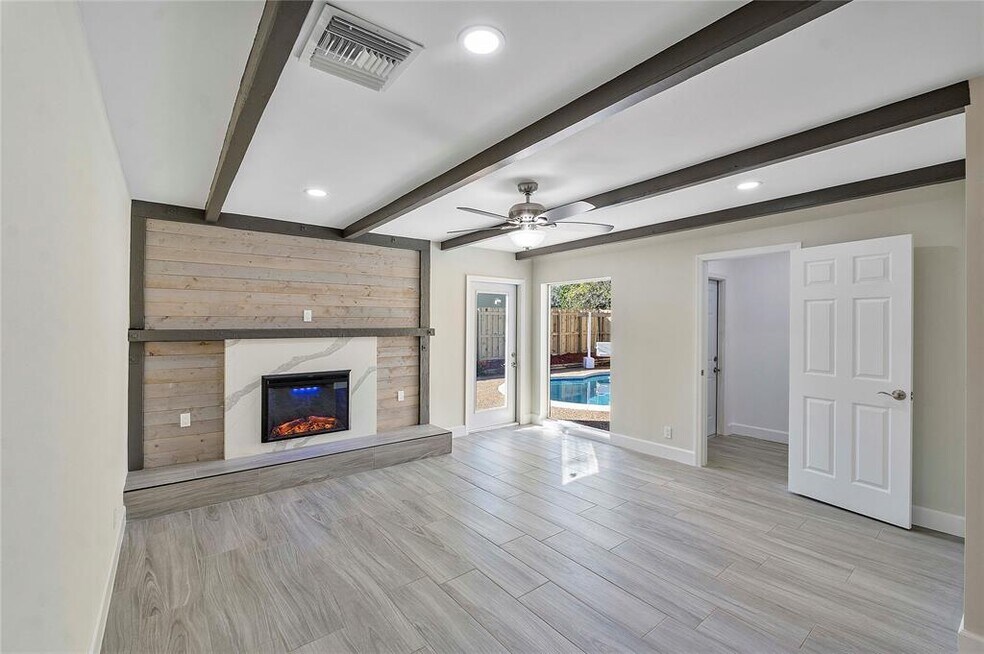 4300 NW 3rd Ct