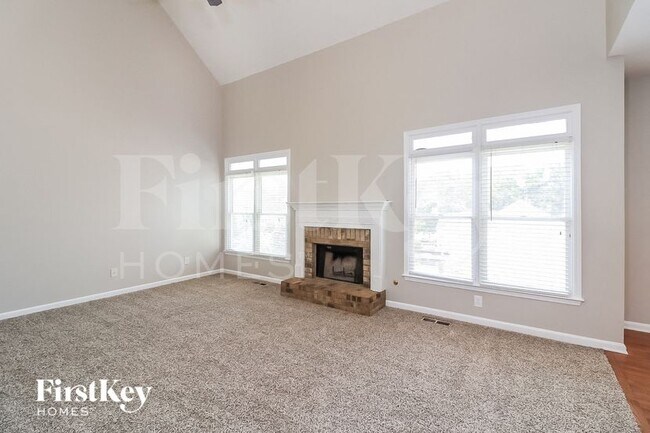 Photo - 166 Crestview Dr