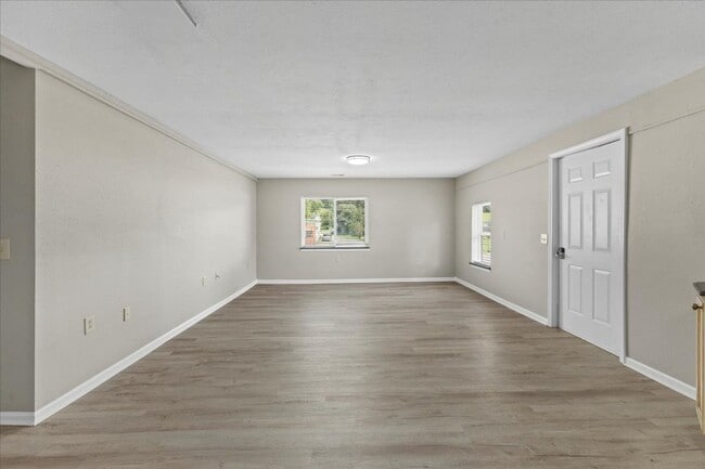 Photo - 102 Bacon Rd Unidad Apt 2